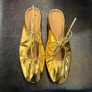 Elegant Gold Women's Ballet Flats